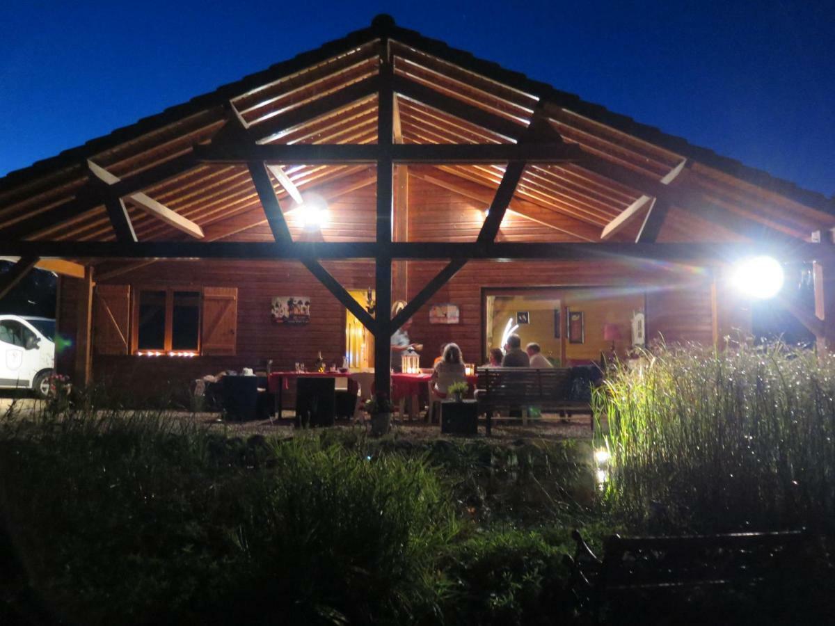 Grand Chalet Бурбон-Лансі Екстер'єр фото
